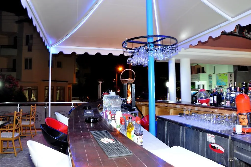 公寓式酒店 德纳俱乐部酒店 马尔马里斯